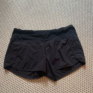 black lululemon shorts.